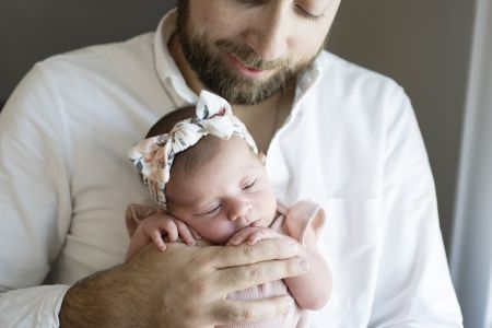 in home newborn photographer 10.jpg